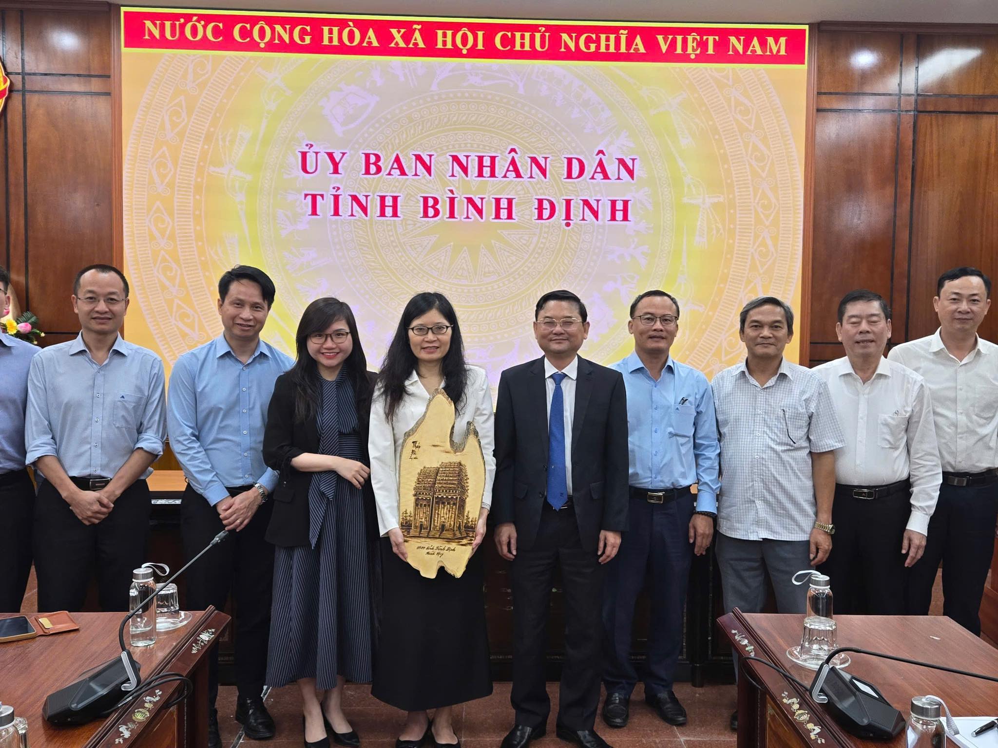 VinUni Collaborates on Green Transformation Plan for Binh Dinh